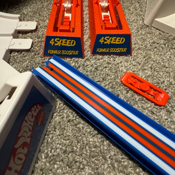 Hot Wheels Bundle - Picture 10 of 16